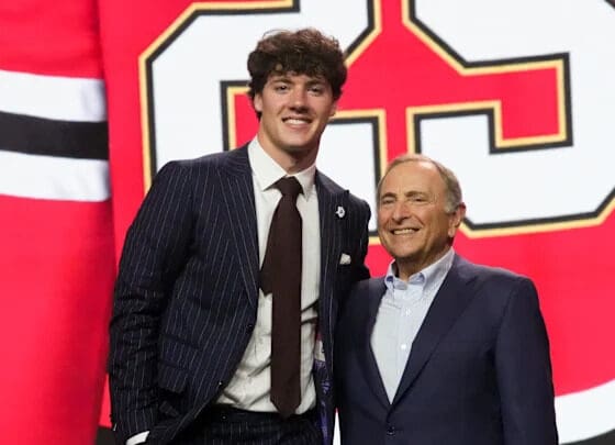 Chicago Blackhawks, Mason West